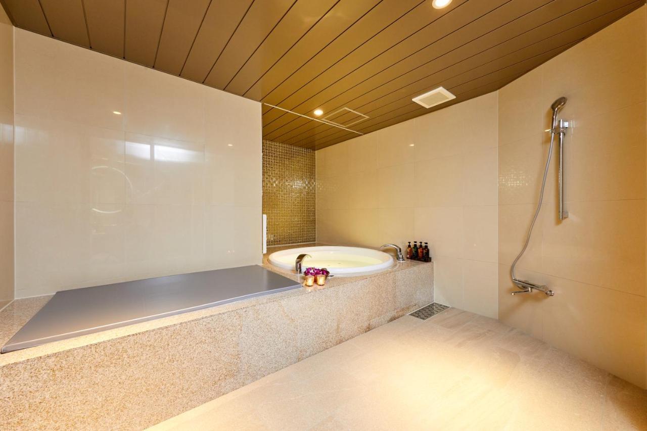 Hotel Artia Nagoya (Adults Only) Kitanagoya Bagian luar foto